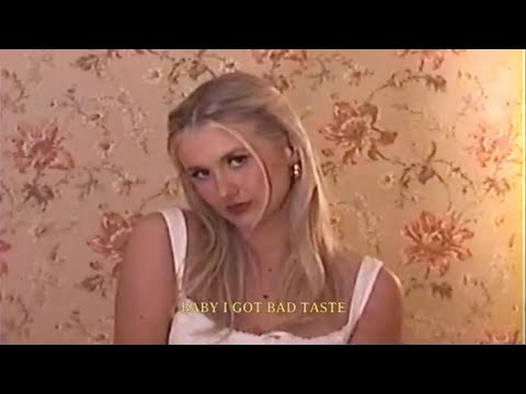 Elizabeth Nichols - Bad Taste (Official Lyric Video)