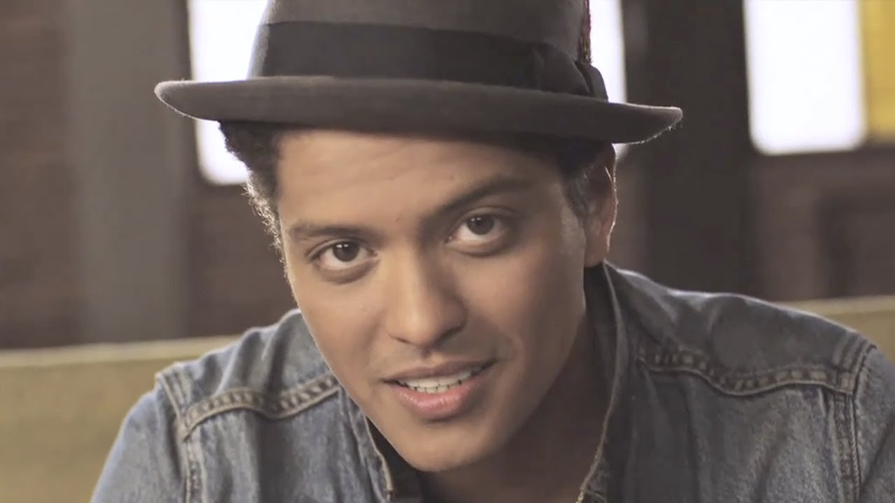 Bruno Mars - Just The Way You Are 🎶 | Official Music Video