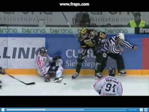 Marko Anttilalle pelirangaistus tästä taklauksesta?