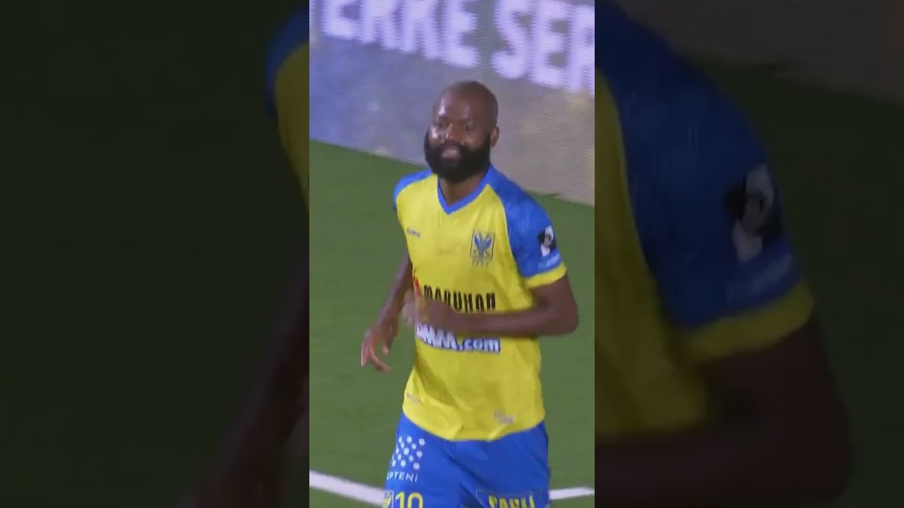 Spanning en Spectakel: Lamkel Zé brengt STVV tegen Antwerp tot leven ⚽