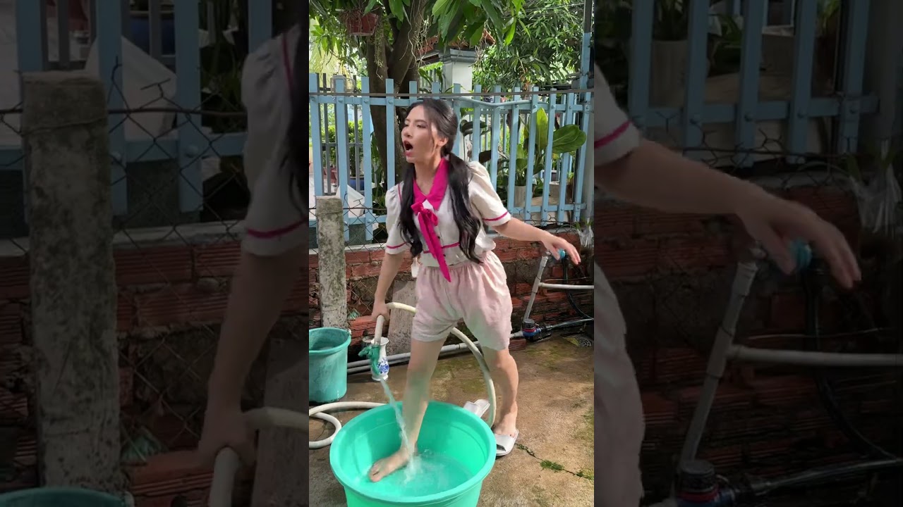 Phụ ngoại mẹ làm gì kỳ lạ? 🤔