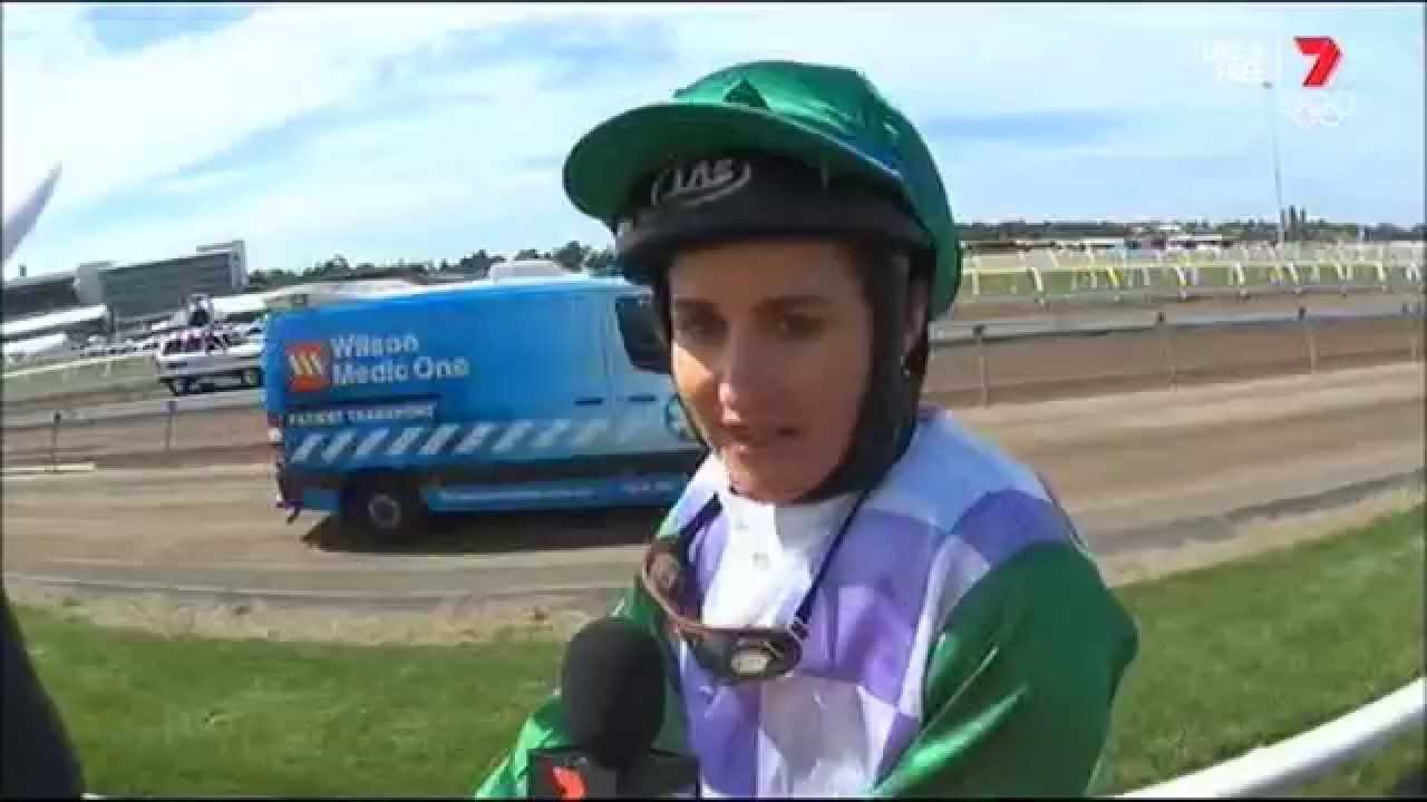 Historic Victory: Michelle Payne Makes History as Prince of Penzance Wins Melbourne Cup 2015 🏆