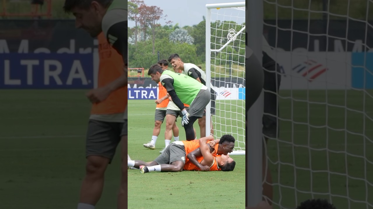 🤩 Team work! #fifacwc #realmadrid