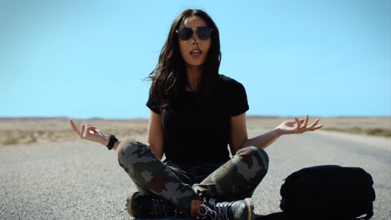 Hafssa Da - BAYEN ft. LeMagicien 🎶 | Official Music Video with French Subtitles