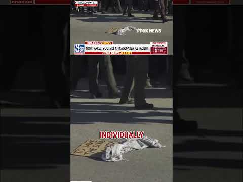 WATCH: CHAOS outside Illinois ICE facility as police make arrests #fox #foxnews #breaking