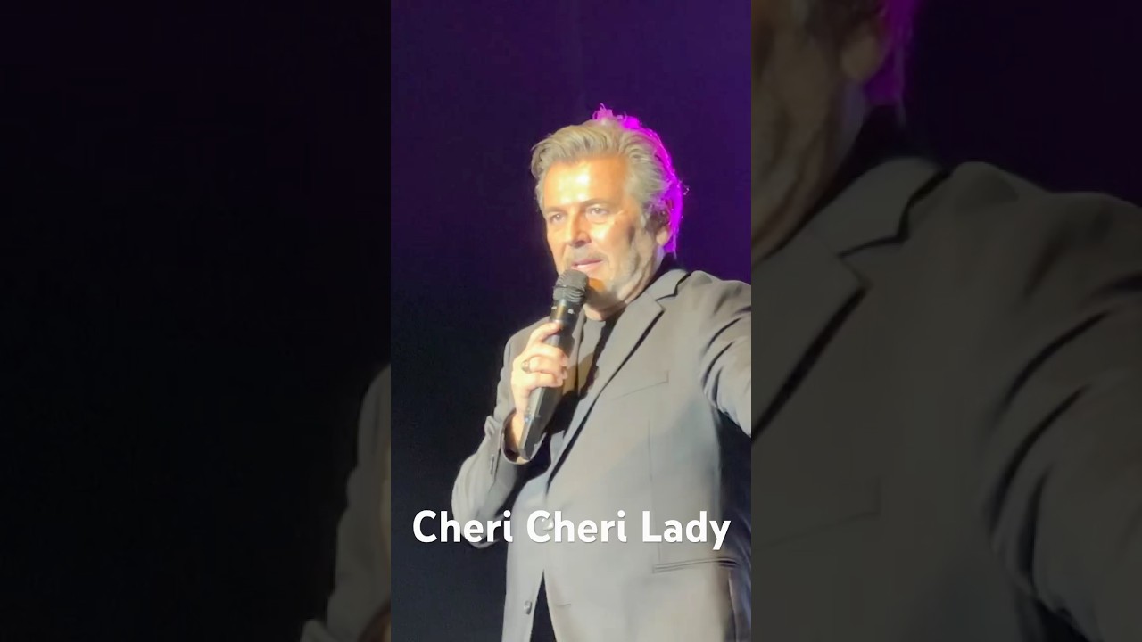 Thomas Anders Performs 'Cheri Cheri Lady' in Paris 🇫🇷