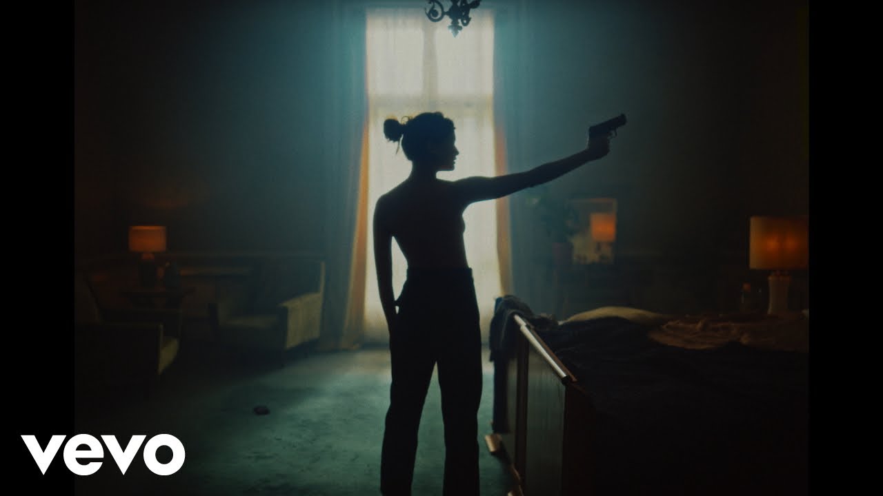 Lefa ft. Vald - Bitch (Official Clip) 🎶 | New Album 'FAME' Out Now!