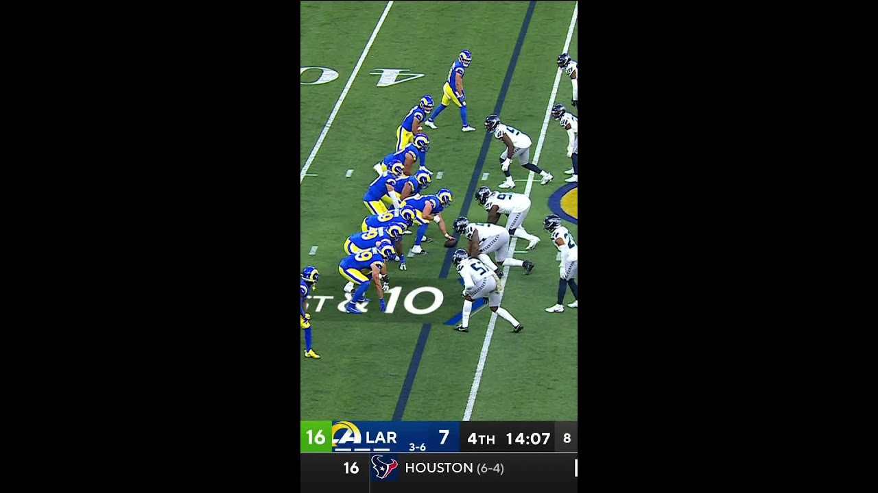 Riq Woolen Makes Key Interception Against Matthew Stafford 🏈