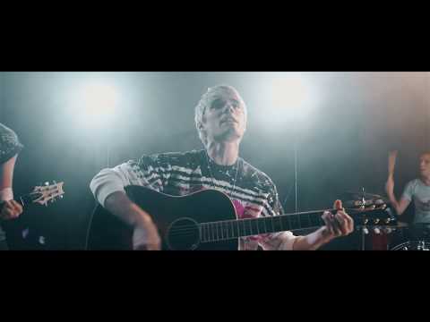 Waterparks - 21 Questions (Official Music Video)