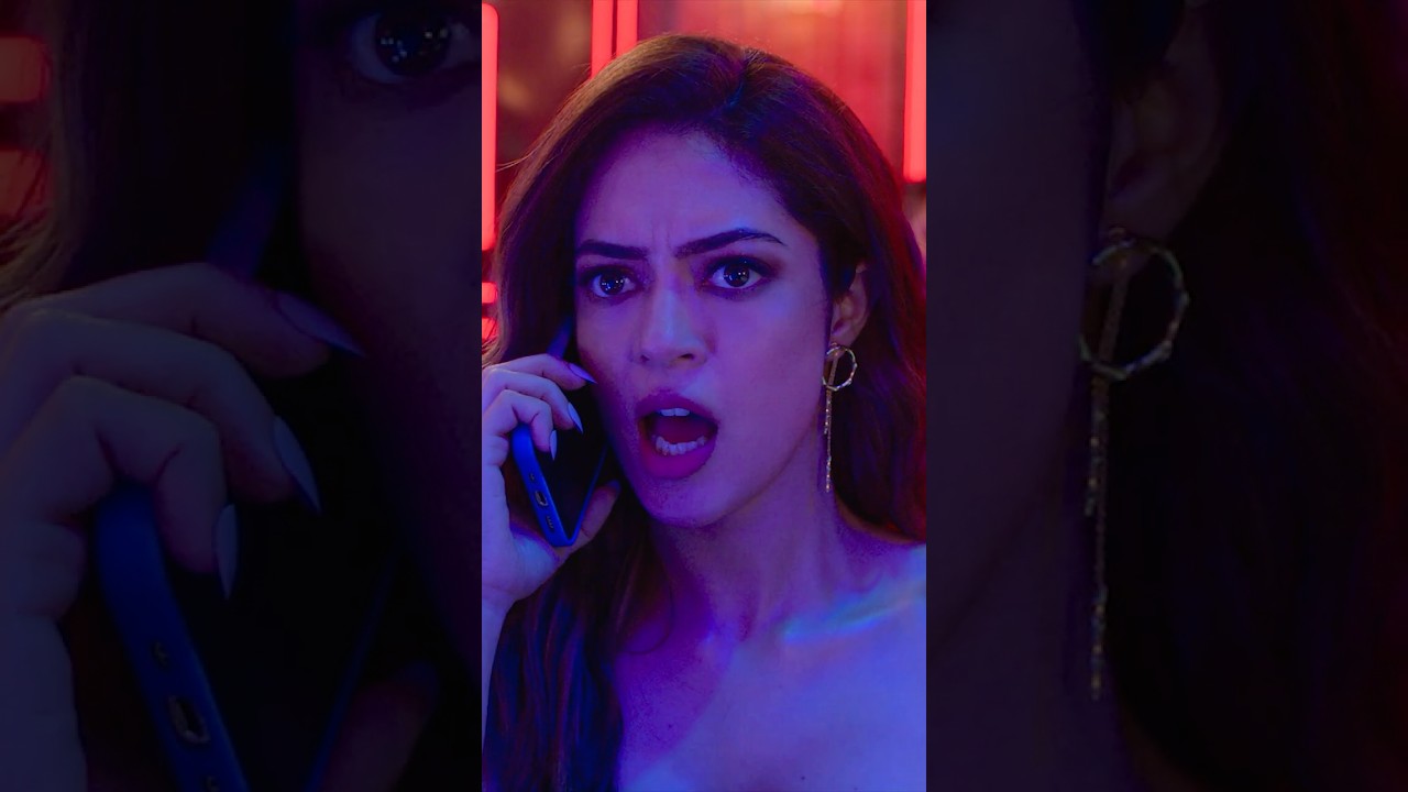 Karan Johar's Bold Comeback to Anya Singh at the Party 👀