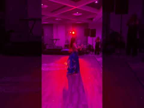 Lady Laura performing in a New Yearâs Eve party ïżŒMusic by Mohamed Ramadan âBum bumâ #bellydance