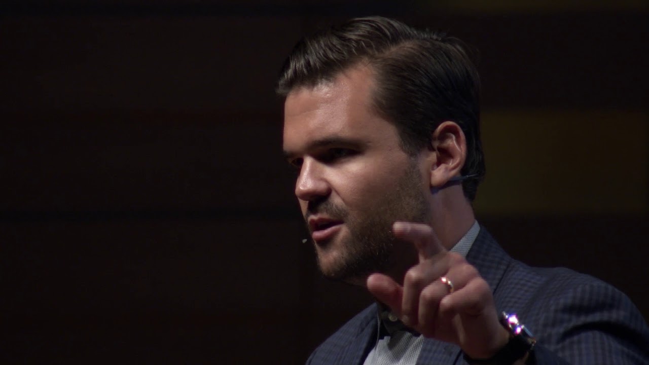 Alex Tapscott Explains Blockchain & Cryptocurrencies 🚀