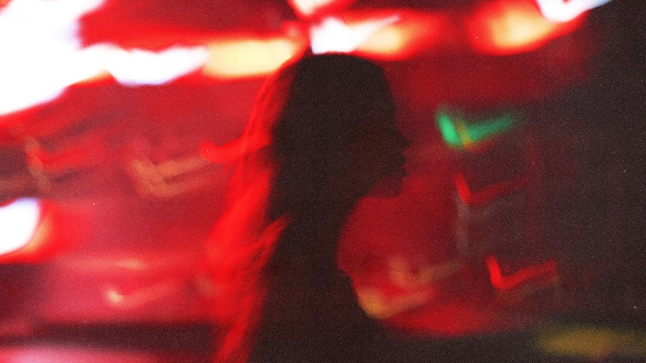 Martin Garrix, DallasK & Sasha Sloan Drop Catchy New Track 'Loop' 🎶 (Official Video)