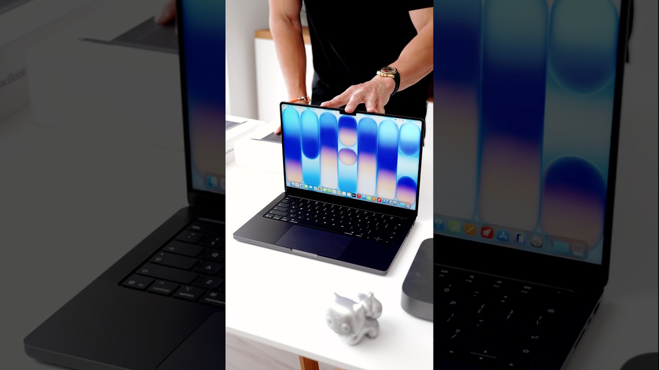 M5 Unboxing Fully Loaded M5 Max MacBook Pro π»