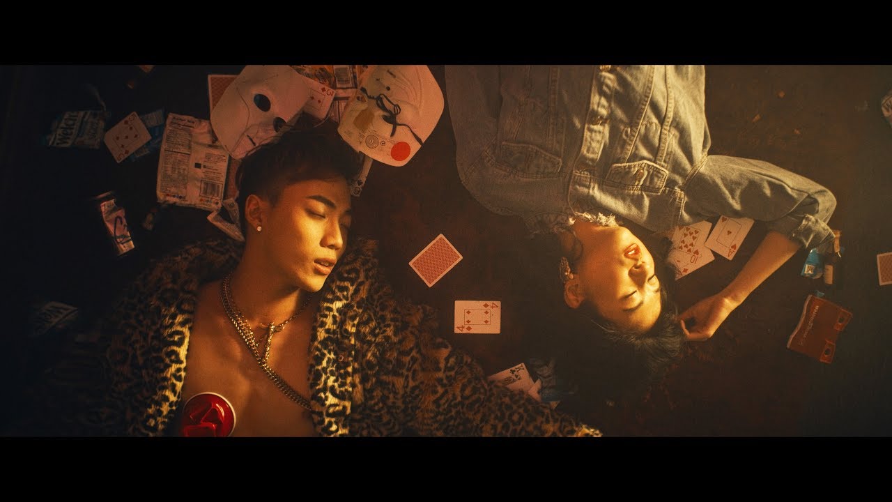 BLACK OUT (feat. 9m88) - 2018 Song