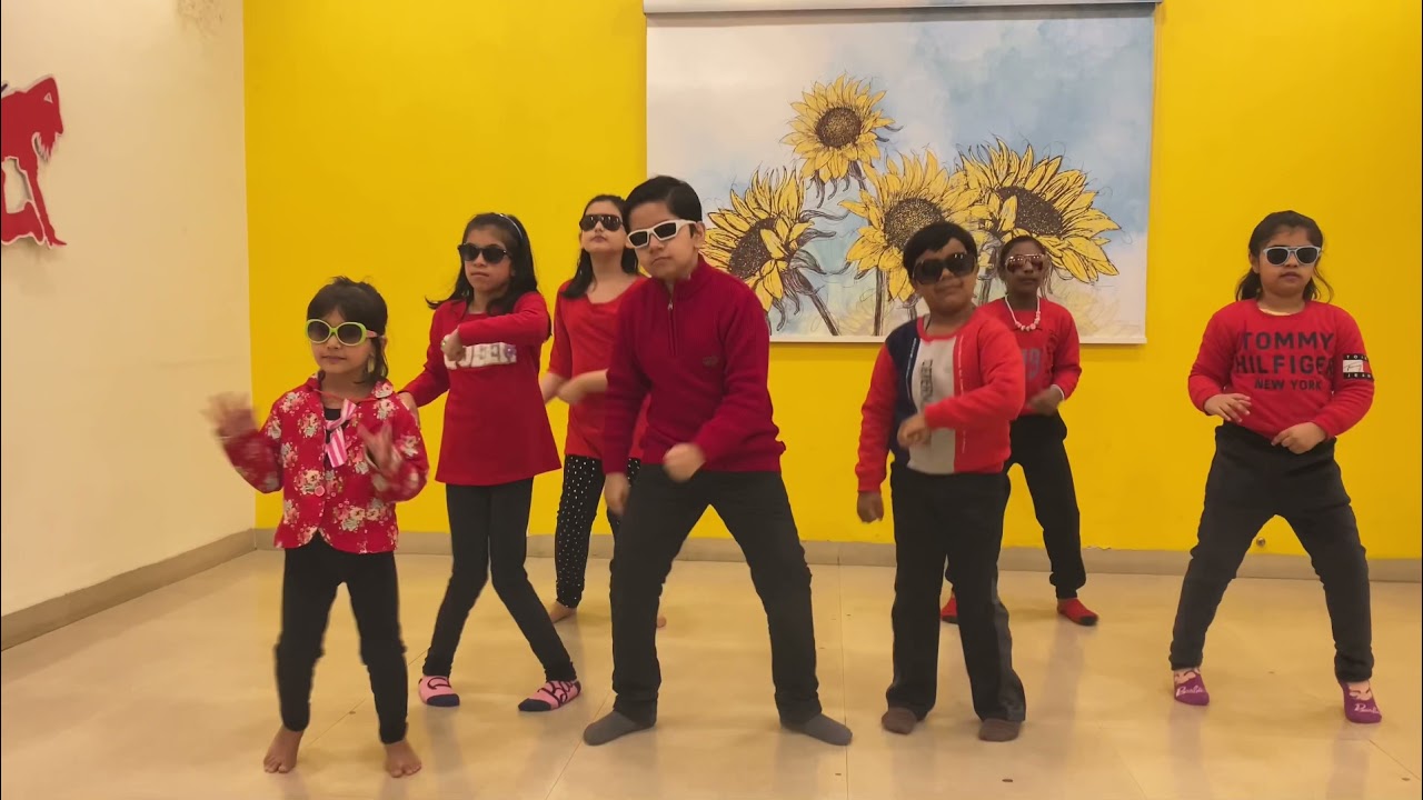 Kala Chashma Kids Dance | Energetic Performance by Nrityanjali Studio 🎉