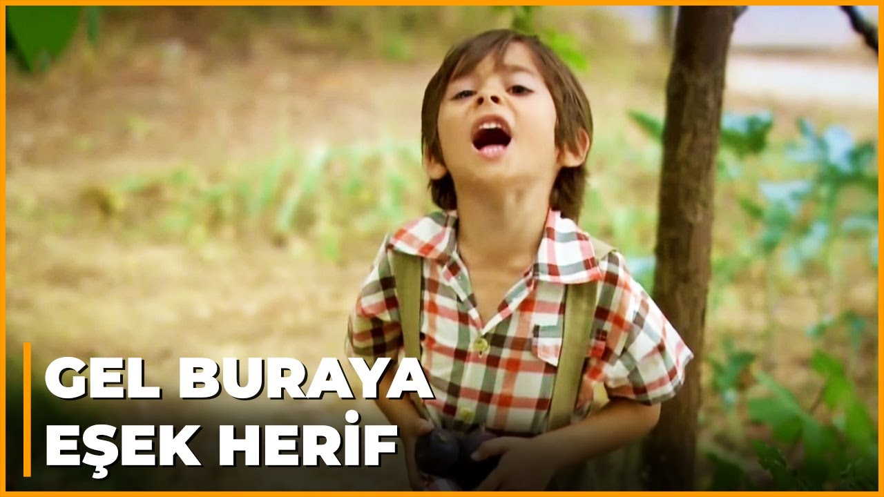 Osman Bahçeden İncir Çalıyor | Öyle Bir Geçer Zaman Ki 42. Bölüm 🎬