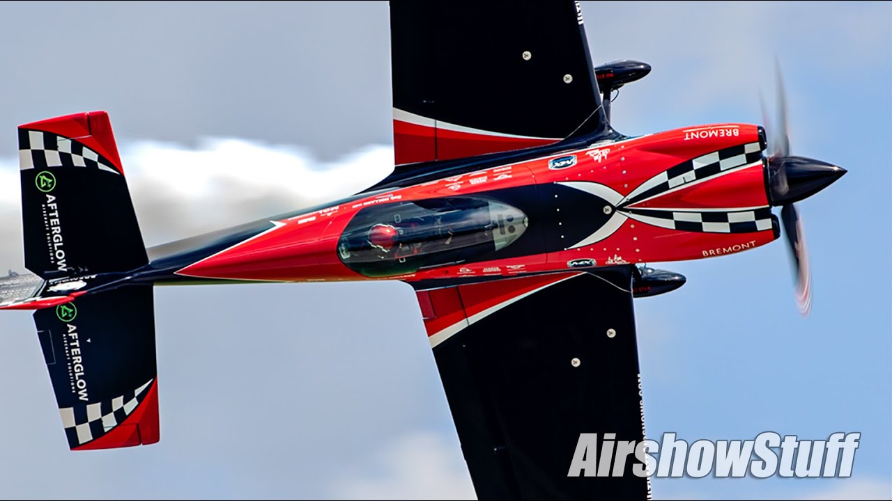 Rob Holland's MXS Aerobatics at Decatur Airshow ✈️