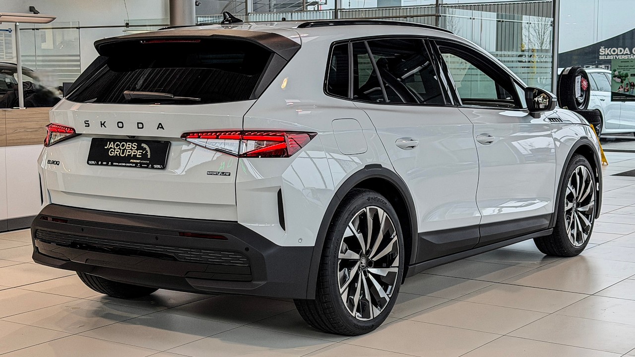 2026 SKODA ELROQ FULL WALKAROUND 4K (INTERIOR & EXTERIOR)
