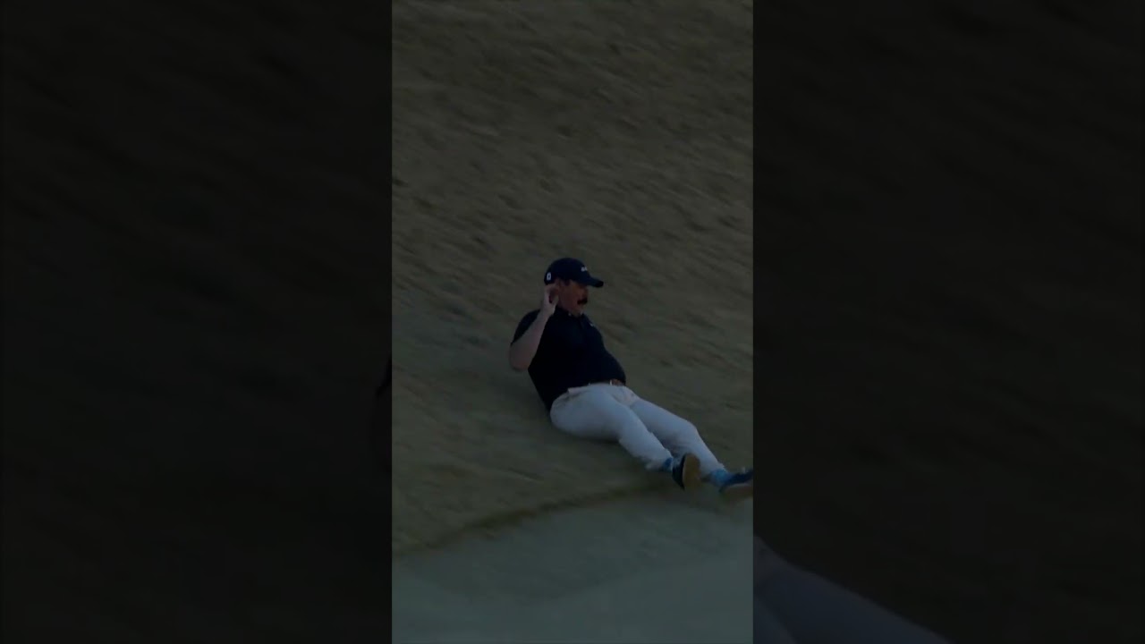 Watch Johnson Wagner's Hilarious Slide on the 16th Green ⛳