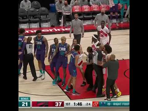 Justin Champagnie and PJ Washington were both ejected after this play | #shorts