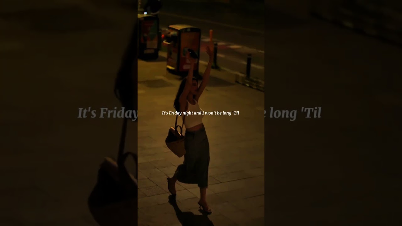 Cheap Thrills by Sia 🎶 | Lyrics & Aesthetic Video for WhatsApp Status & Reels