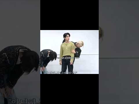 Not Felix forcing Han to bow to Chan😭 I CAN'T #skz #straykids #han #chan #felix #rockstar #predebut