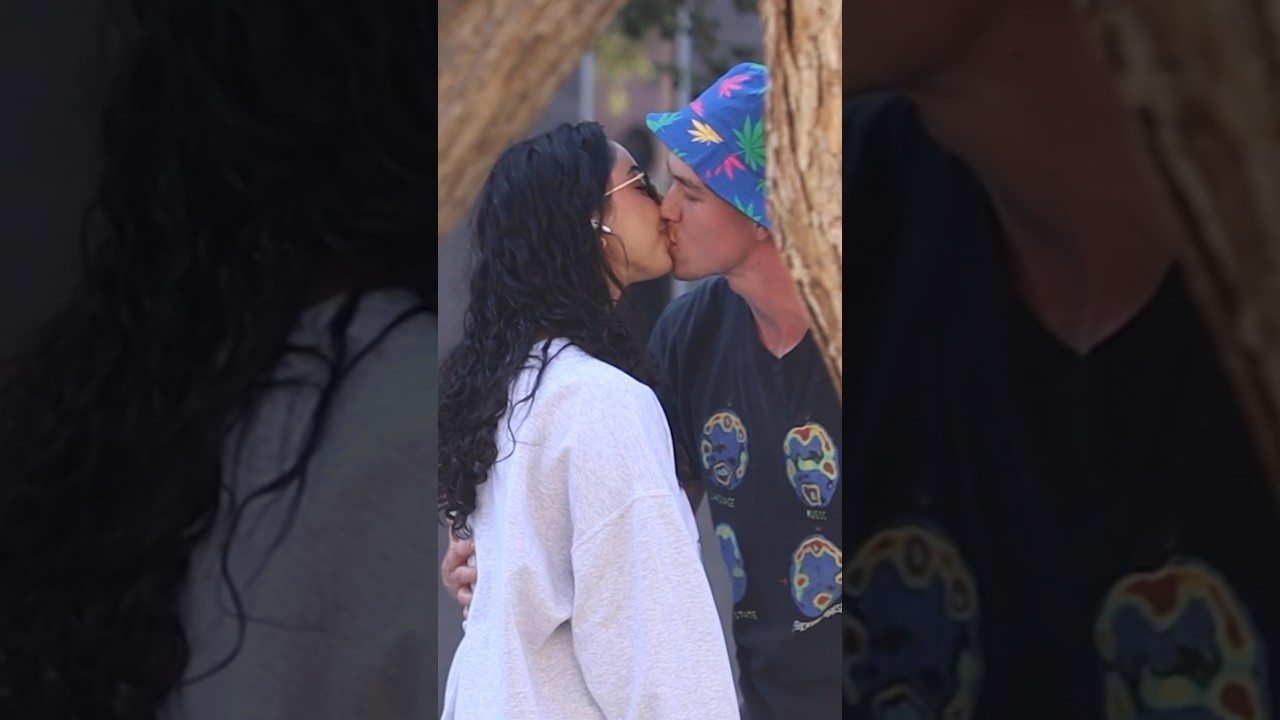 Picking Up Girls While High 😅🔥