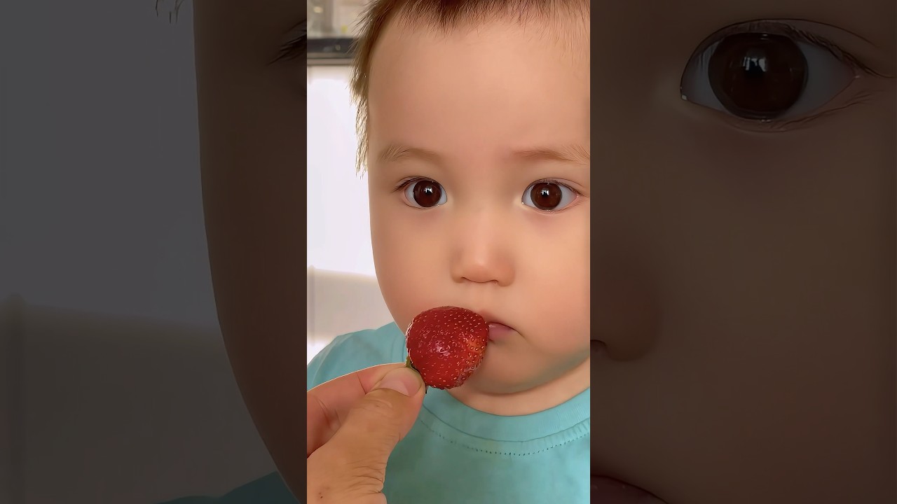 Бедная клубника: забавные ситуации с семьёй 🍓