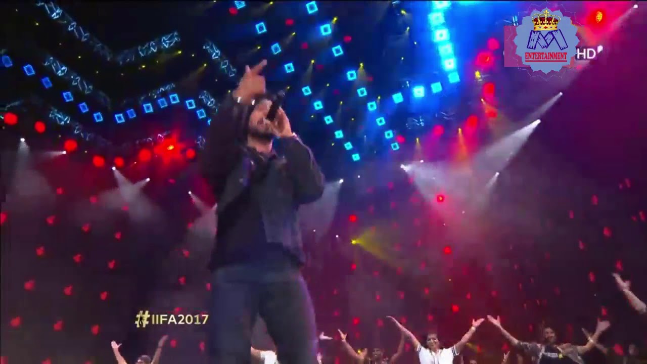 Diljit Dosanjh Performs 'Do You Know' at IIFA 2017 🎤