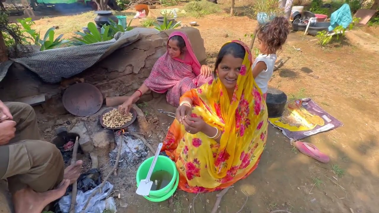 Shilpa signs Rakesh on Kagar, Mummy-Mama visit 😳