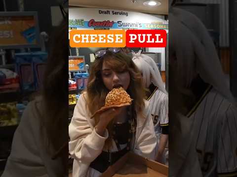BonnieRabbit’s Pizza Review with Emiru at the Baseball Game #bonnierabbit #emiru #twitchclips