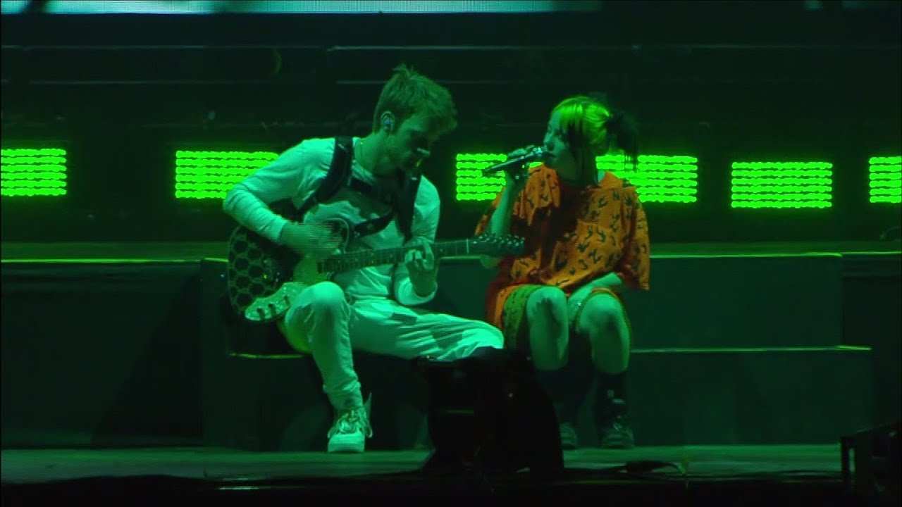 Billie Eilish Performs 'Everything I Wanted' Live in Mexico City 🎤