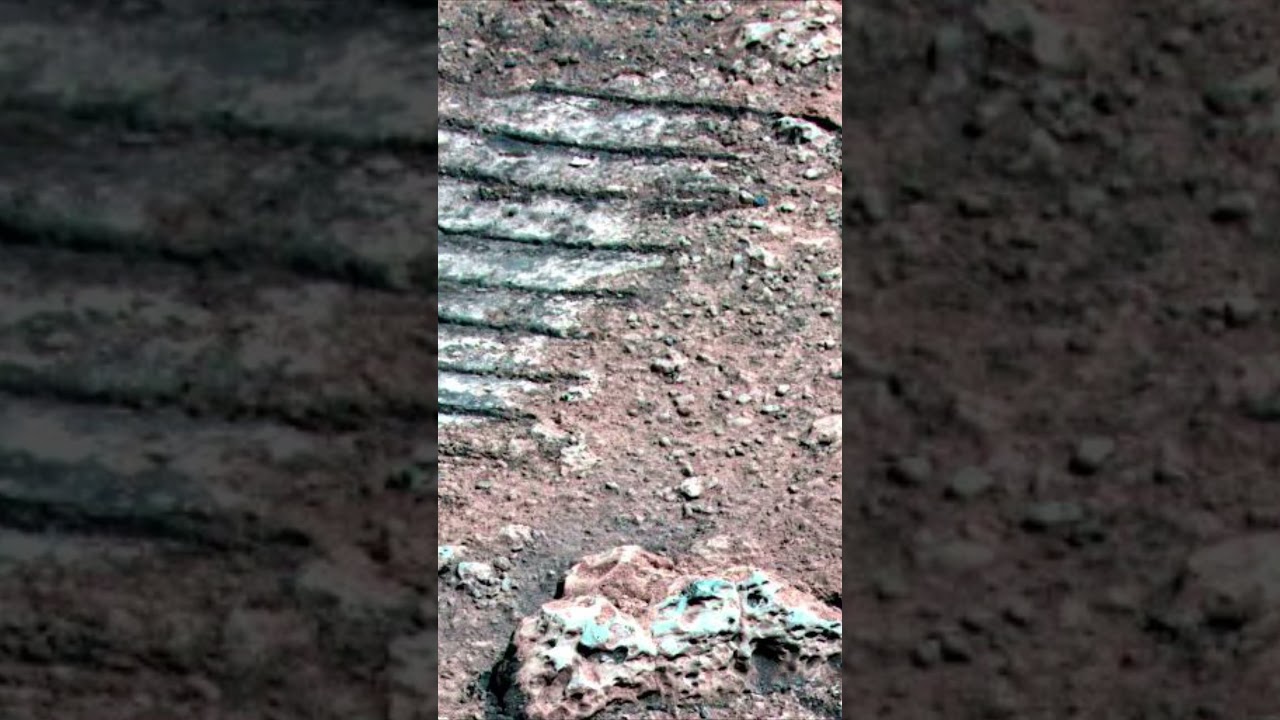 Stunning Mars Surface Photos from China's Zhurong Rover 🚀