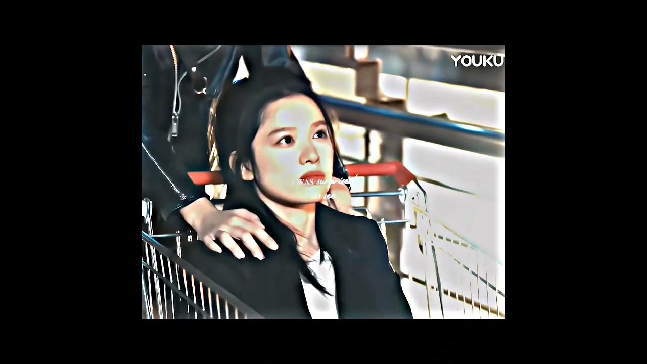 Does She Really Like Me? 🔥 Uncover the Signs with the Lighter & Princess Theme