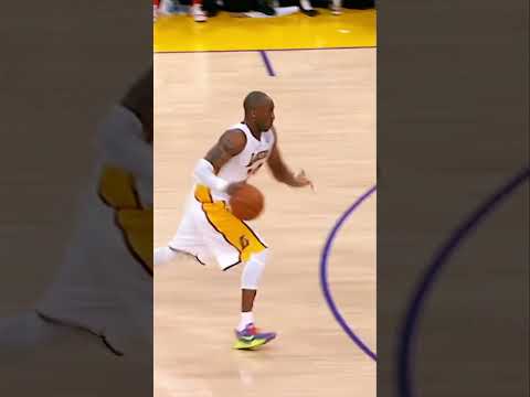 Kobe vs WHOLE Bulls squad 😳