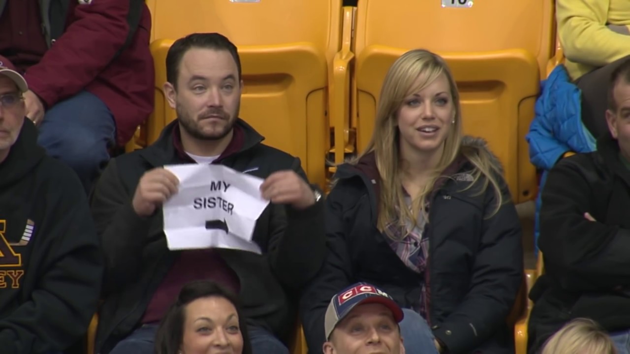 Fan Surprises Crowd with Creative Sign on Gophers Kiss Cam ๐