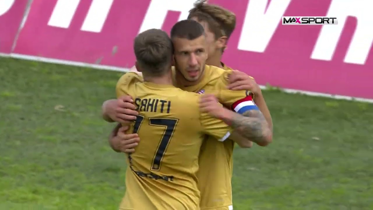 Hajduk Wins Narrow Victory Over Slaven Belupo in Exciting 35th Round Match ⚽