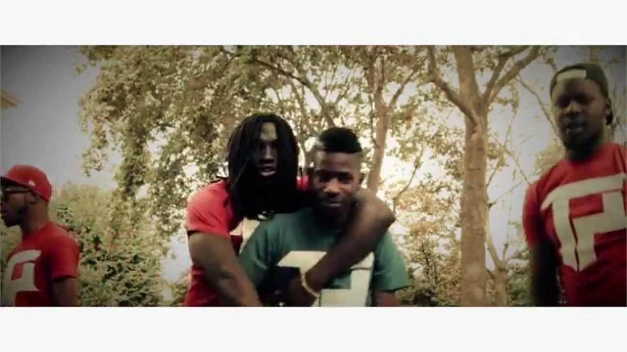 Découvrez le Clip Officiel de 'Hors Série Volume 1' par Ixzo 🎶