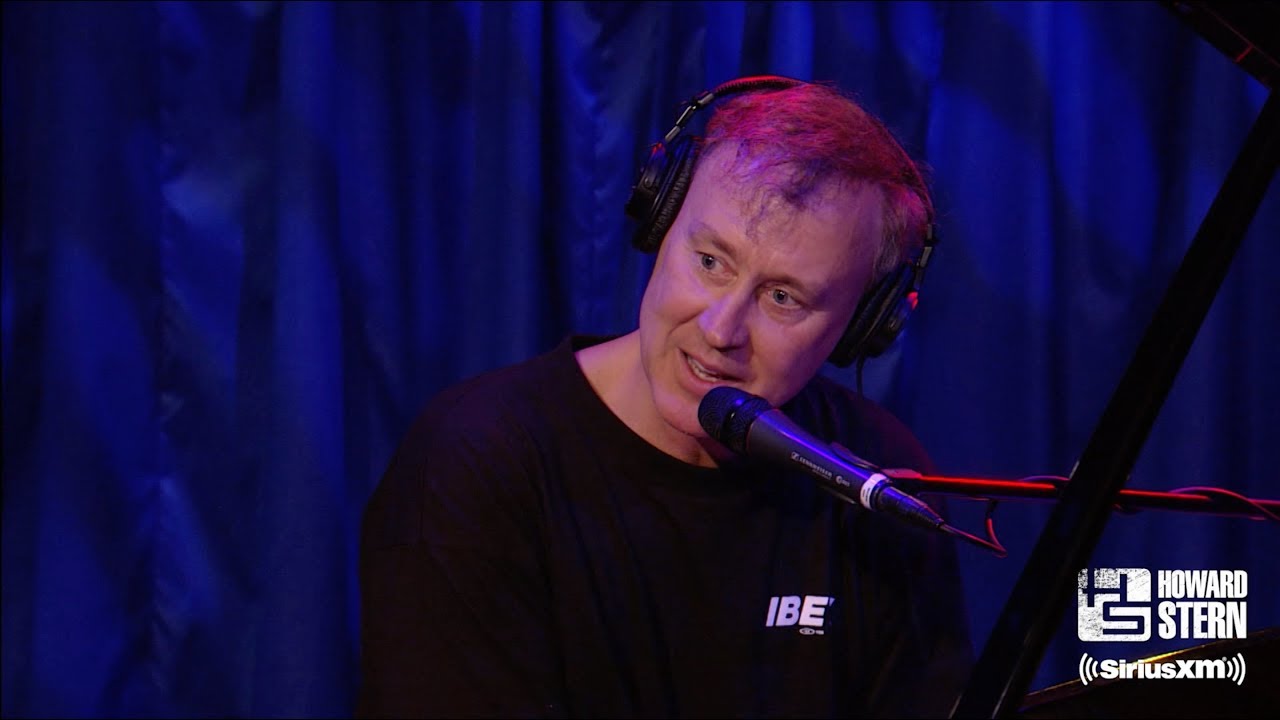 Bruce Hornsby Performs 'The Way It Is' on Stern Show 🎶