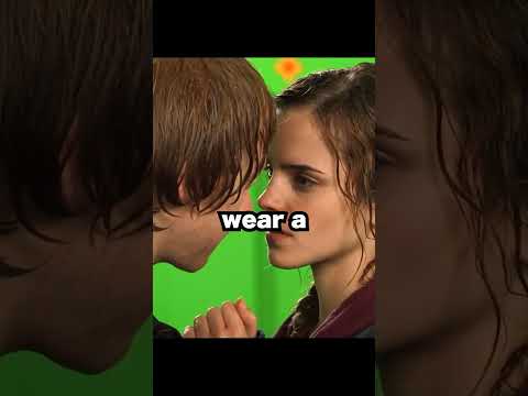 Emilia Clark talks About her Nu!@ Scene!