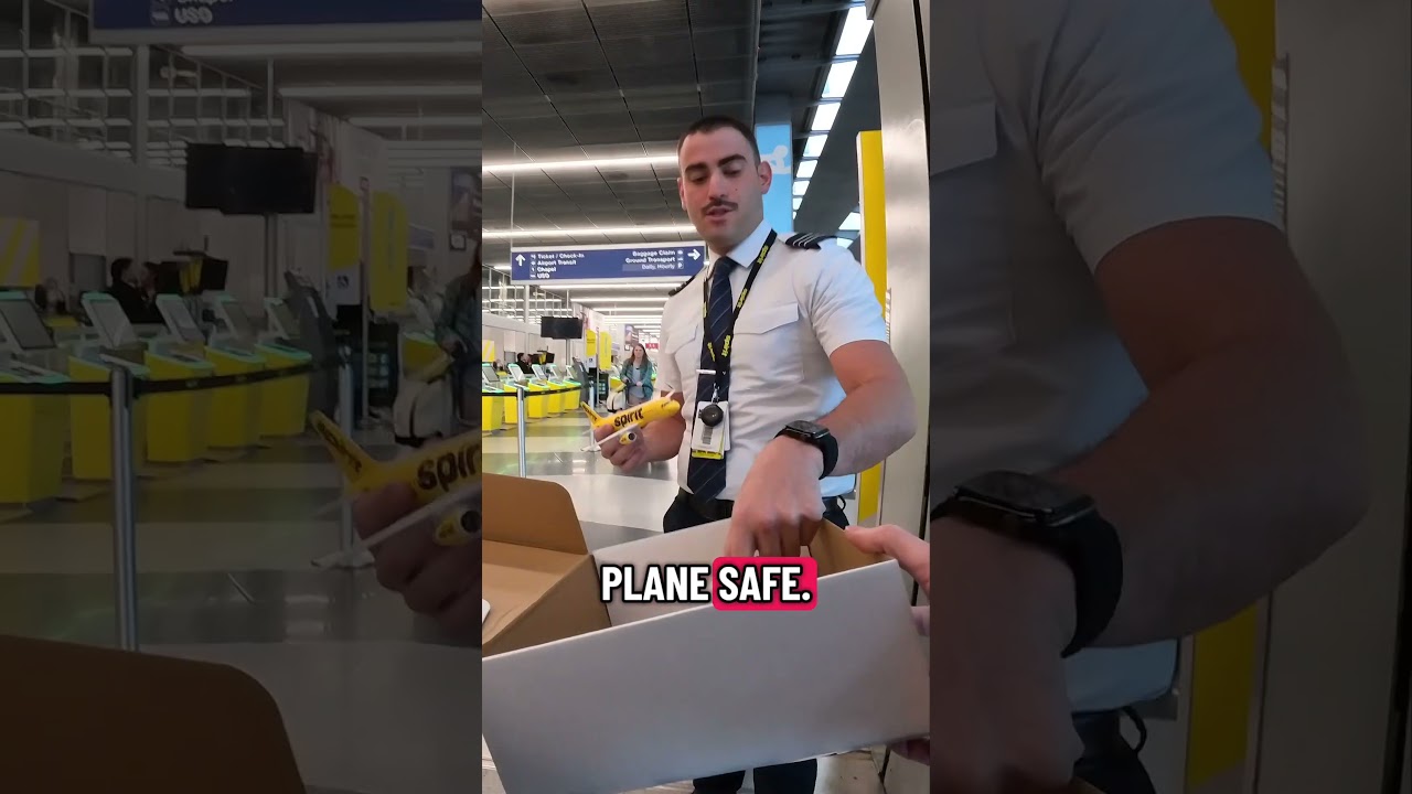 Spirit Airlines Pilot Gets Paper Airplane ✈️