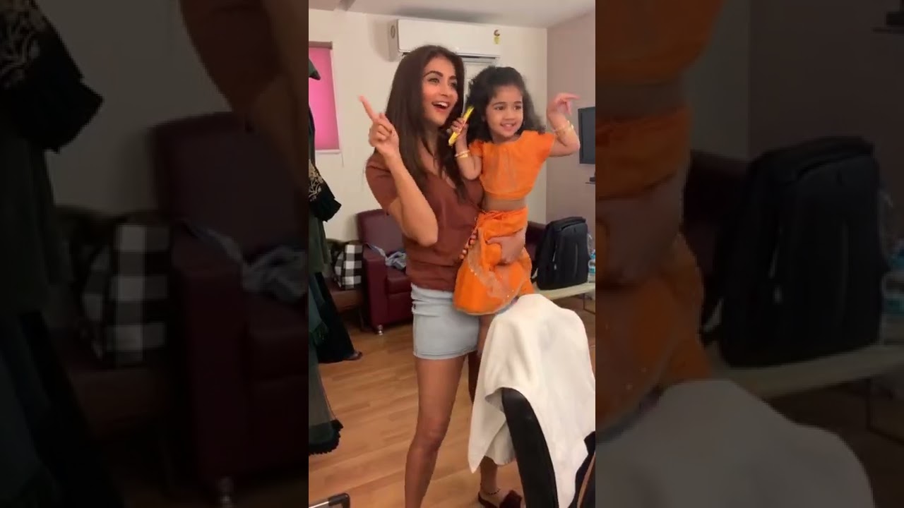 Pooja Hegde & Allu Arha Dancing to Ramuloo Ramulaa 🎶 | Alavaikunthapurramuloo BTS Short