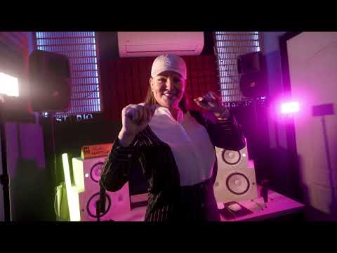 Samira L'oranaise 2025 Nadjrilah Fel Dem (قلبه مخيط على حساب فصالتي)