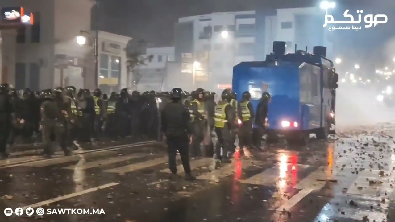 مواجهات عنيفة في إنزكان تتسبب في تكسير الممتلكات العامة 🚧