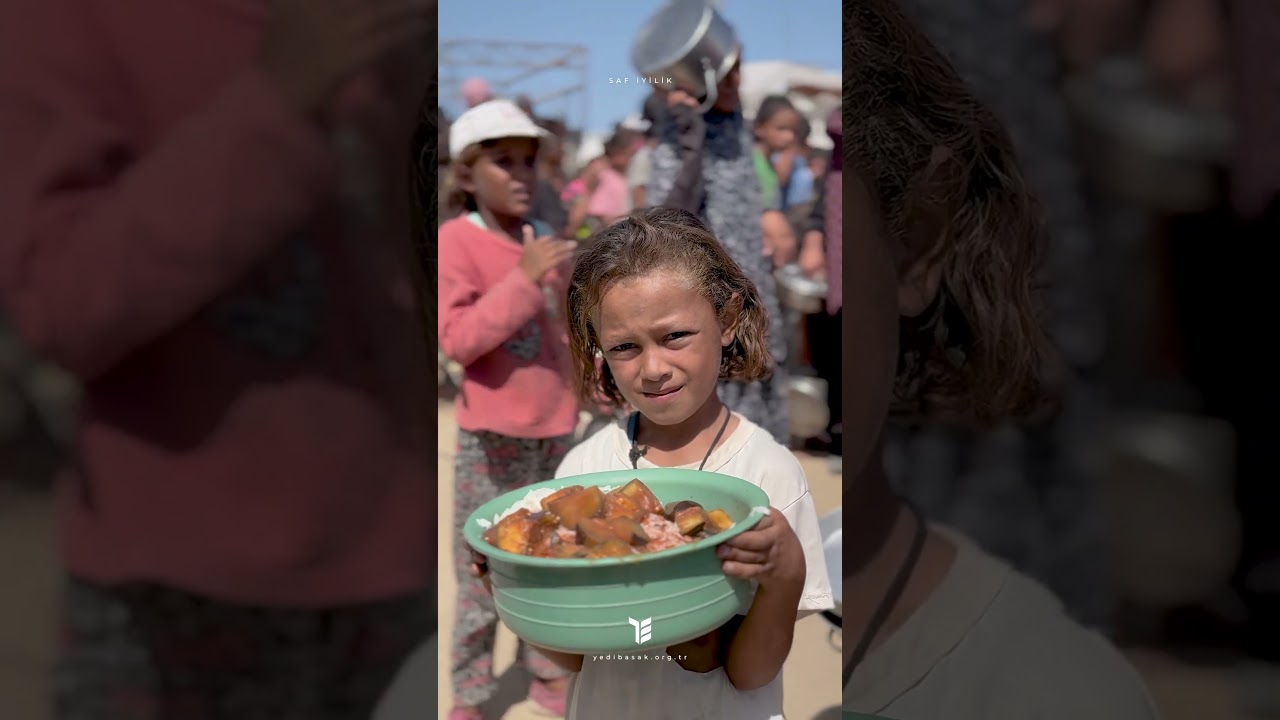 Gazze’de Yıkıntılar Arasında Kurulan Sofralar: Umut ve Dayanışma 🍽️