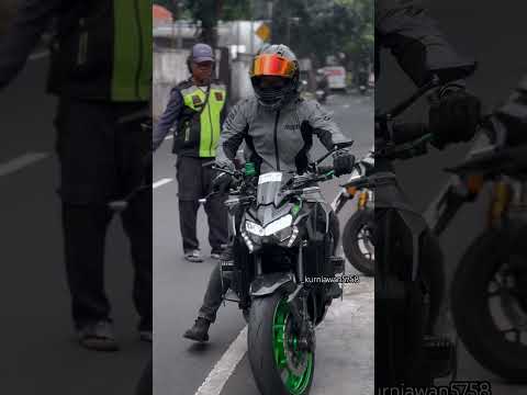 Sc1R project exhaust 3/4 system on kawasaki z900 sound . #z900 #scproject