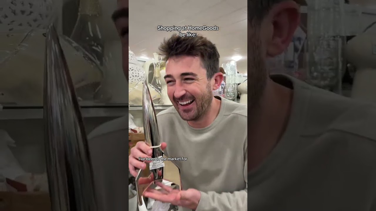 Lanky Horse Coming Home 🐴