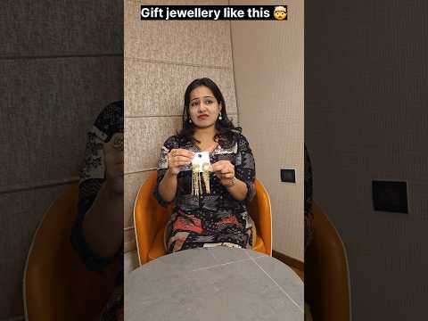 "The right way to gift jewellery." π€©π²π€― #relatable #trending #shorts