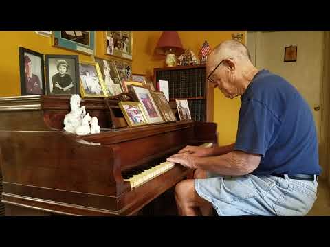Henry Shuster's 88-Year-Old Performance of 'Diana' 🎶